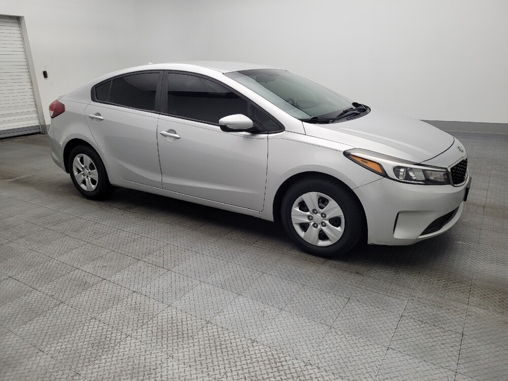 2018 Kia Forte in Pensacola, FL 32505 - 18119446 11