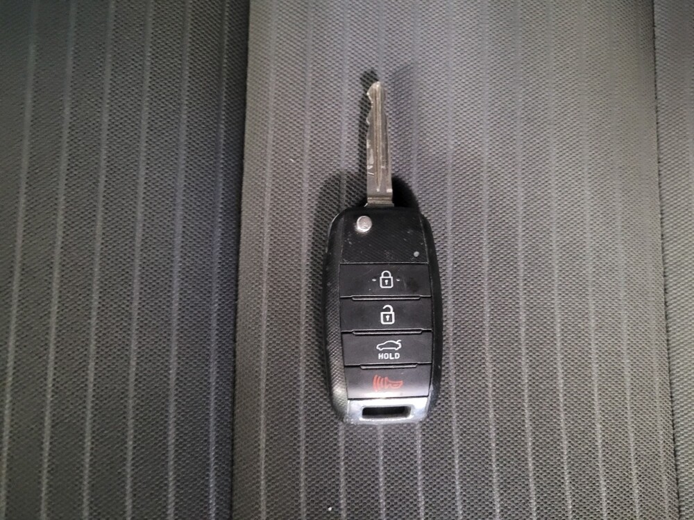 2018 Kia Forte in Pensacola, FL 32505 - 18119446 32