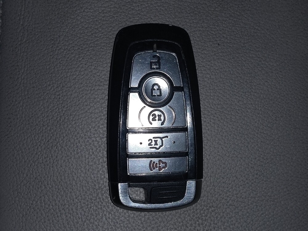 2020 Ford Explorer in Knoxville, TN 37923 - 18119447 32