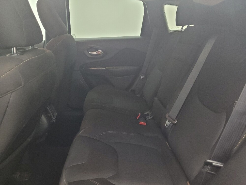 2016 Jeep Cherokee in Charleston, SC 29414 - 18119458 18