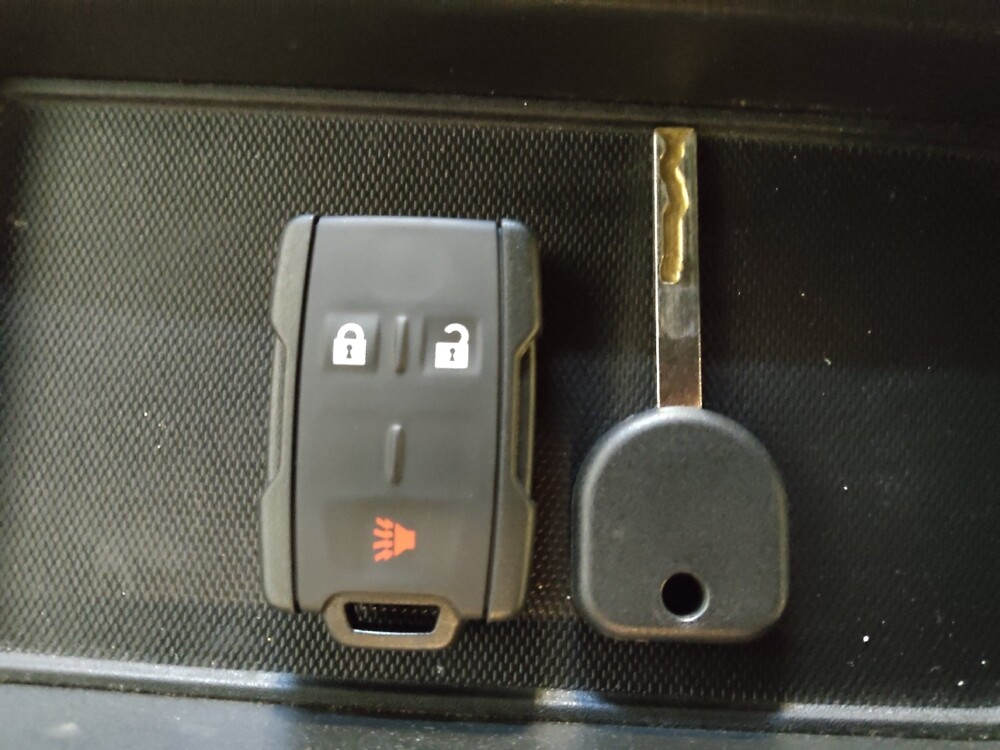 2020 Chevrolet Silverado 1500 in Greenville, SC 29607 - 18119461 32