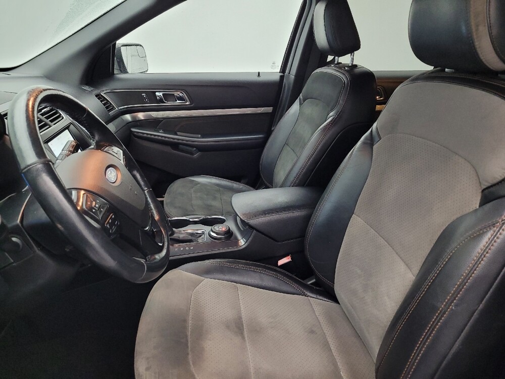 2018 Ford Explorer in Charleston, SC 29414 - 18119462 17