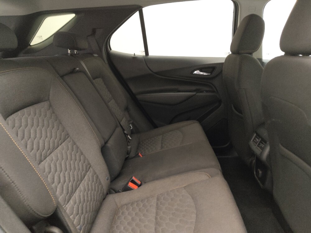 2018 Chevrolet Equinox in Greenville, NC 27834 - 18119469 19