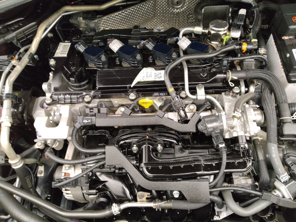 2024 Toyota Corolla Cross in Denver, CO 80012 - 18119487 30