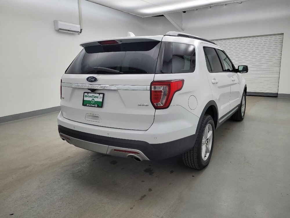 2017 Ford Explorer in Columbus, OH 43228 - 18119513 9