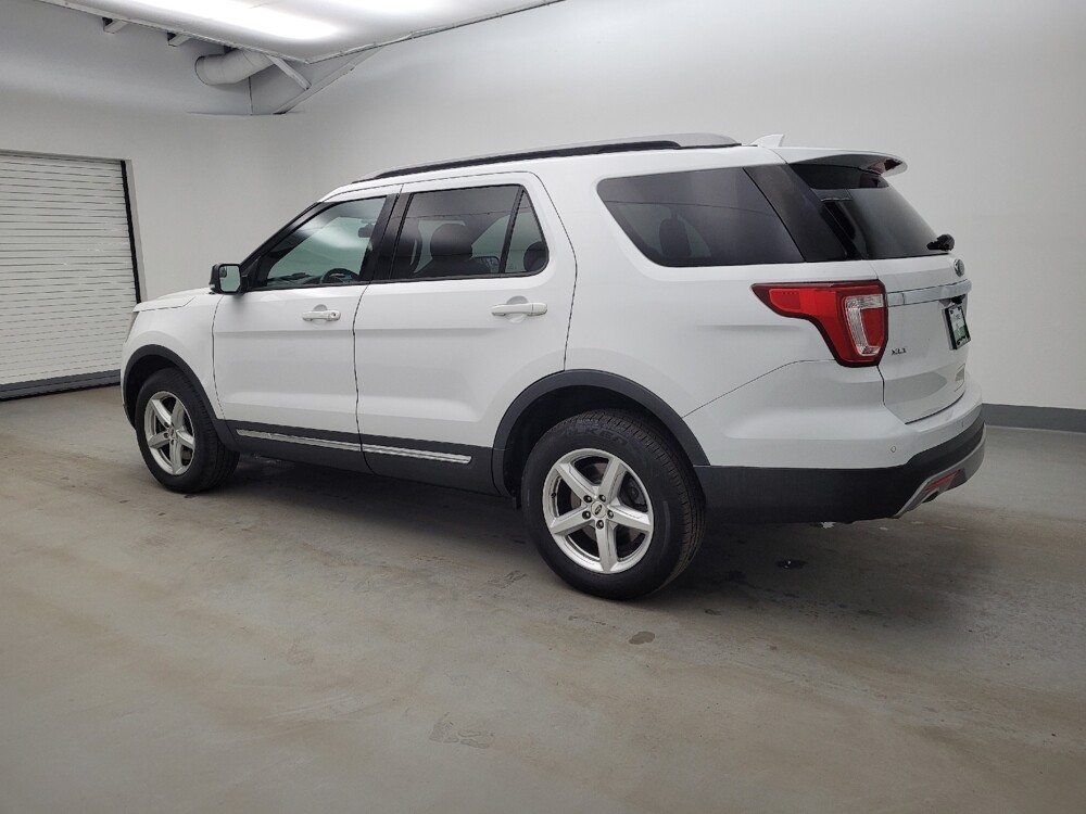 2017 Ford Explorer in Columbus, OH 43228 - 18119513 3
