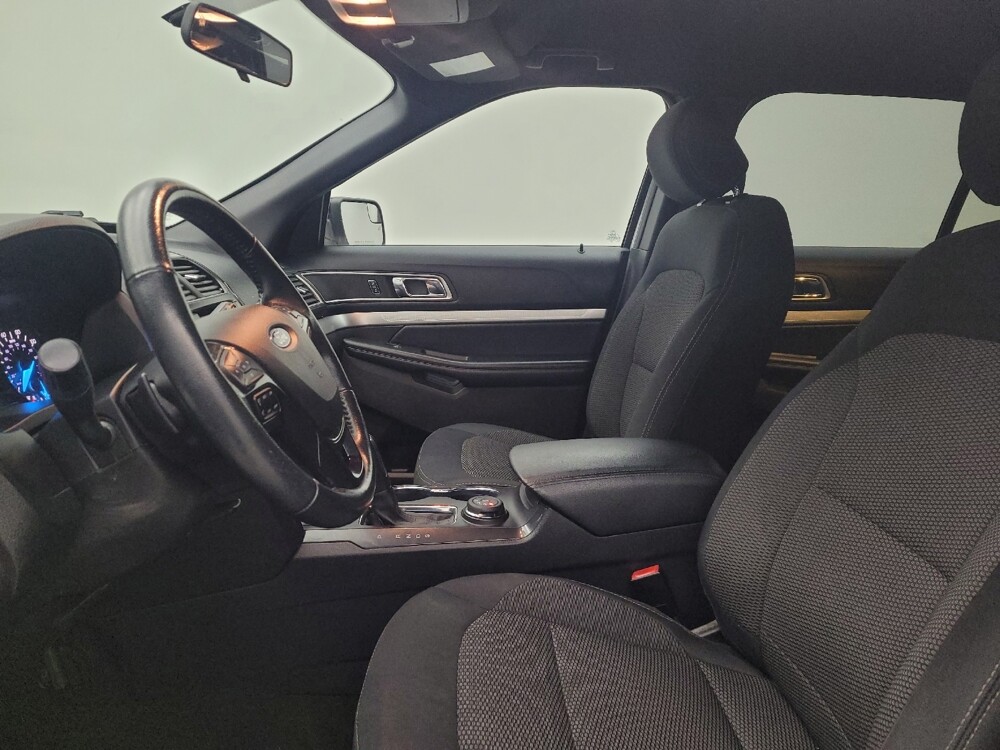 2017 Ford Explorer in Columbus, OH 43228 - 18119513 17