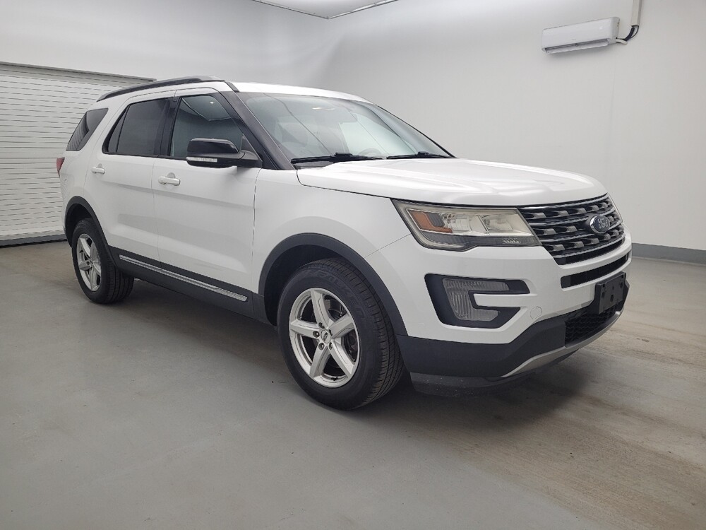 2017 Ford Explorer in Columbus, OH 43228 - 18119513 11