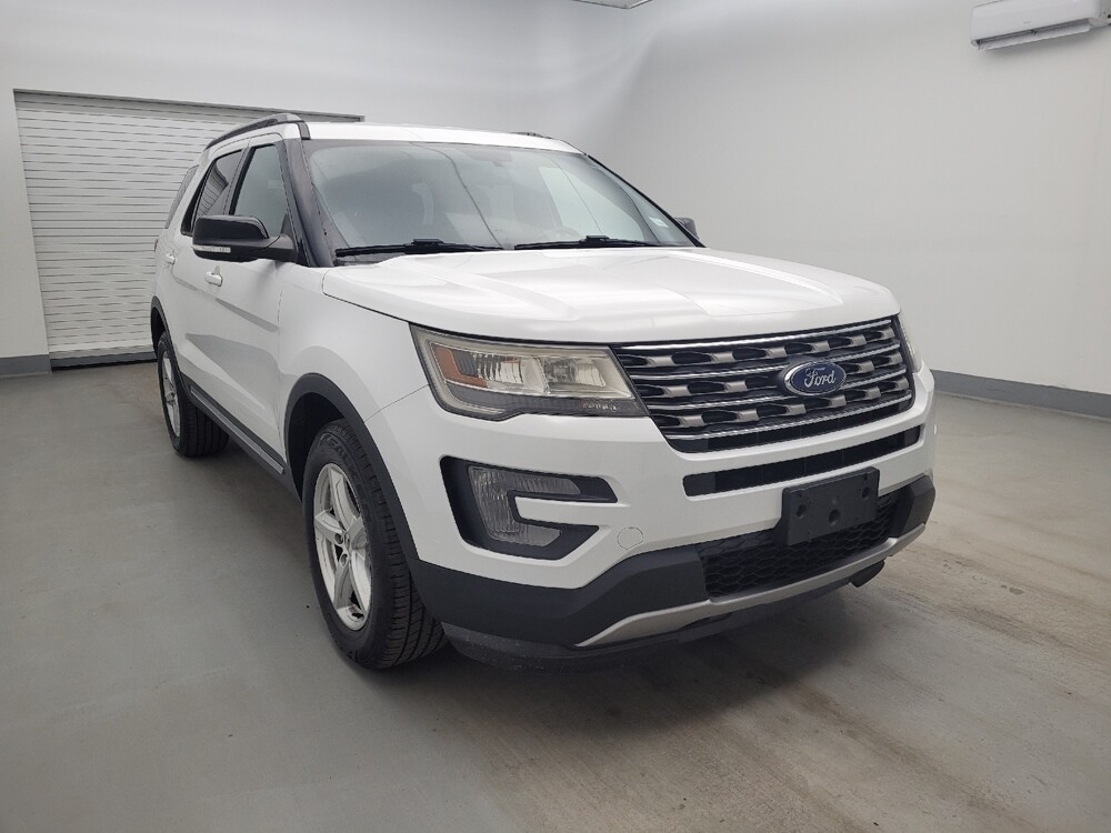 2017 Ford Explorer in Columbus, OH 43228 - 18119513 13