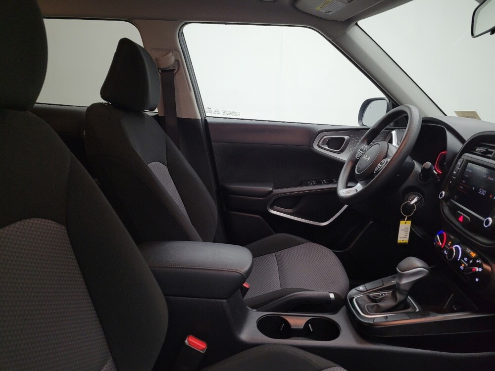 2024 Kia Soul in Miamisburg, OH 45342 - 18119514 21