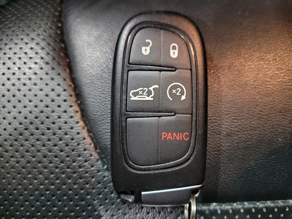 2019 Jeep Cherokee in Williamstown, NJ 8094 - 18119532 32