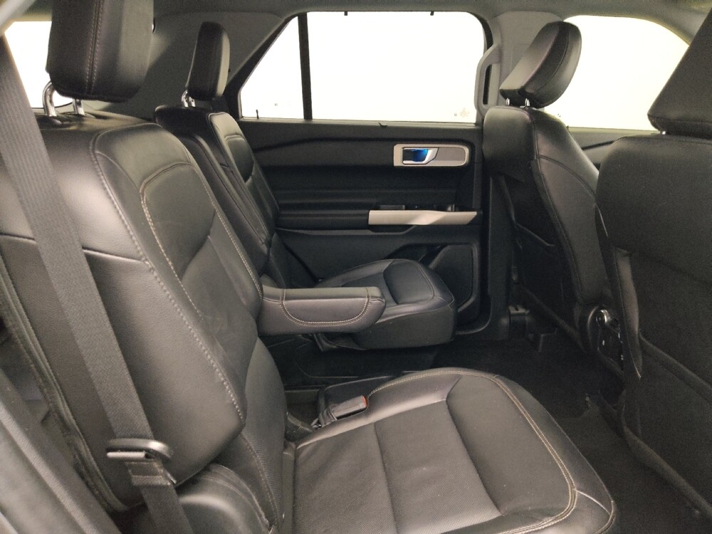 2021 Ford Explorer in Tallahassee, FL 32304 - 18119538 19