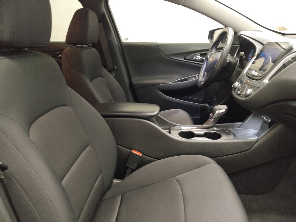 2021 Chevrolet Malibu in Lombard, IL 60148 - 18119542 21