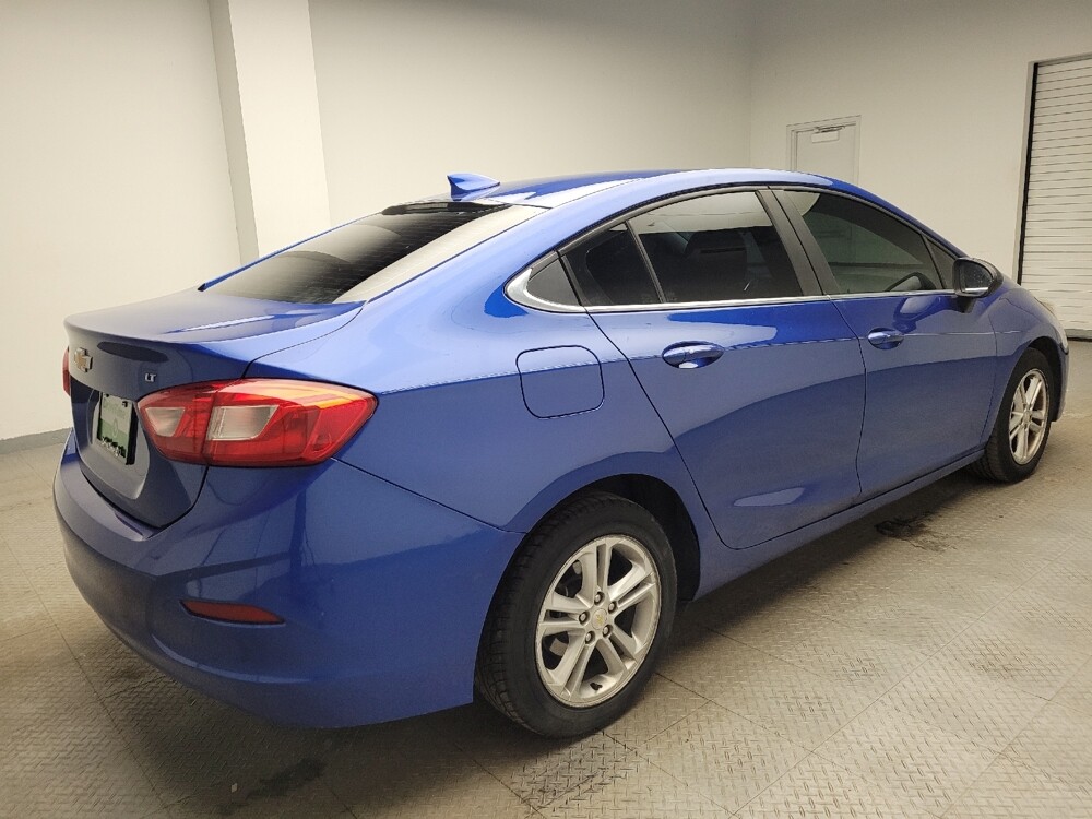 2016 Chevrolet Cruze in Eastpointe, MI 48021 - 18119544 10