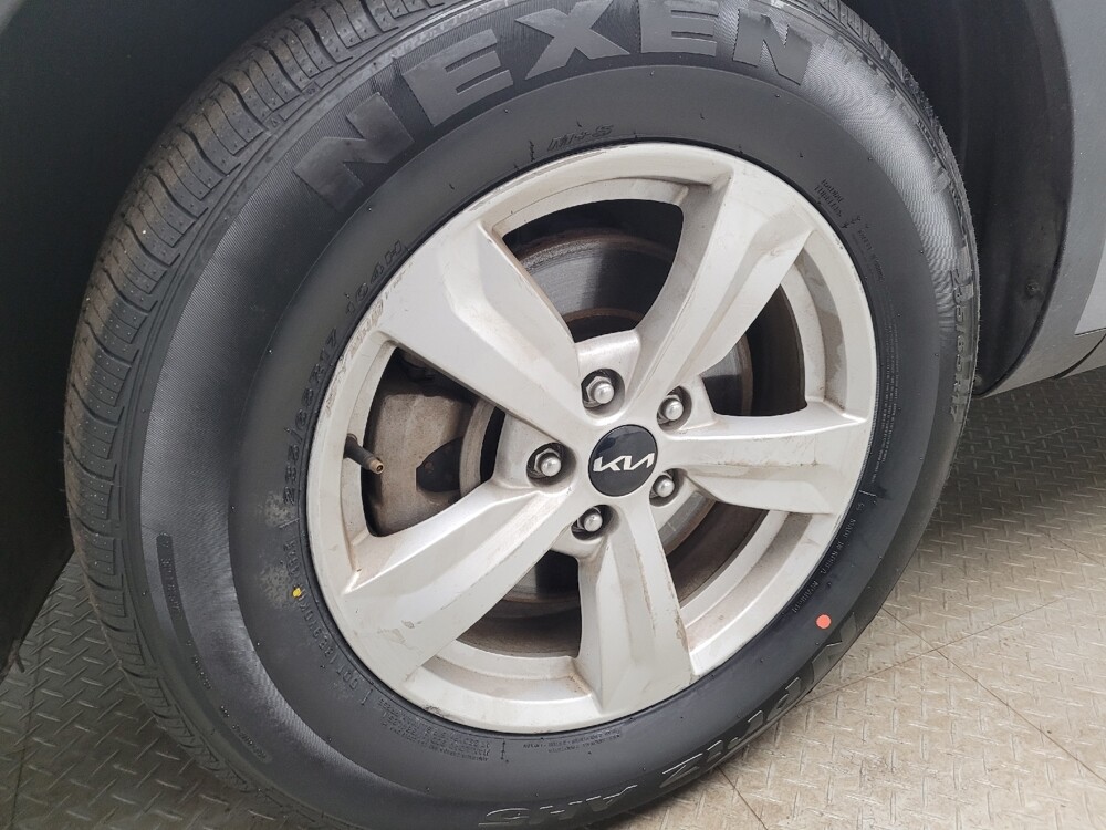 2022 Kia Sorento in Taylor, MI 48180 - 18119545 31