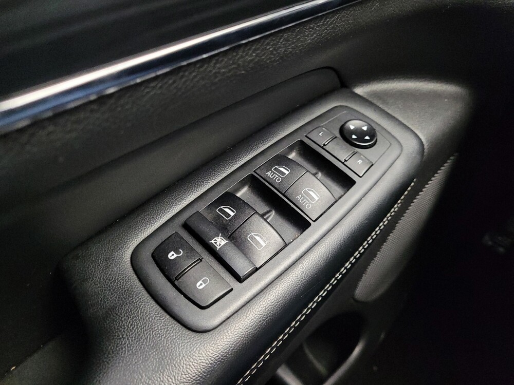 2021 Jeep Grand Cherokee in Taylor, MI 48180 - 18119547 27