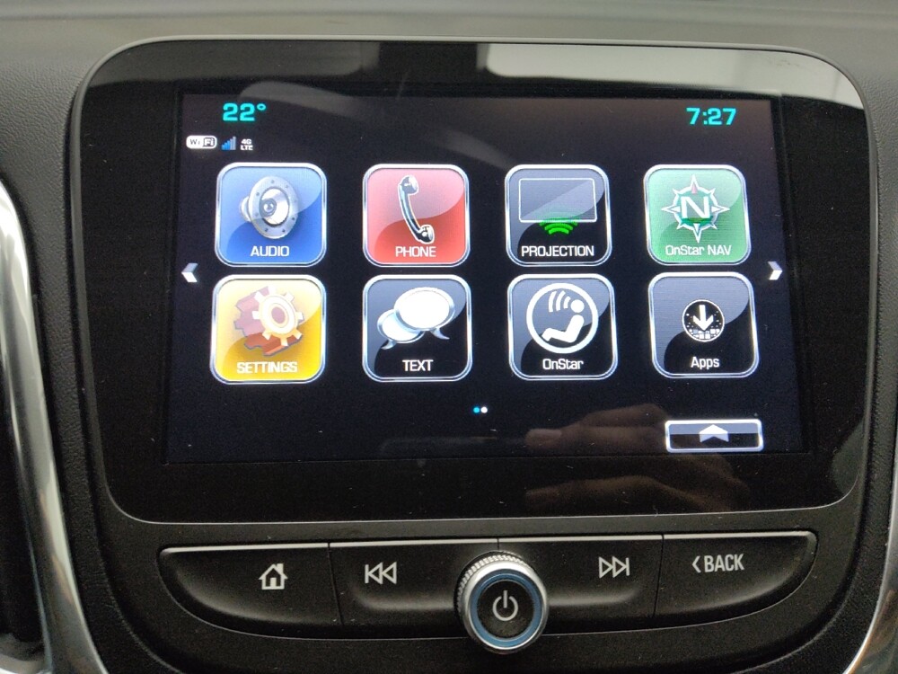 2018 Chevrolet Equinox in Indianapolis, IN 46219 - 18119549 25