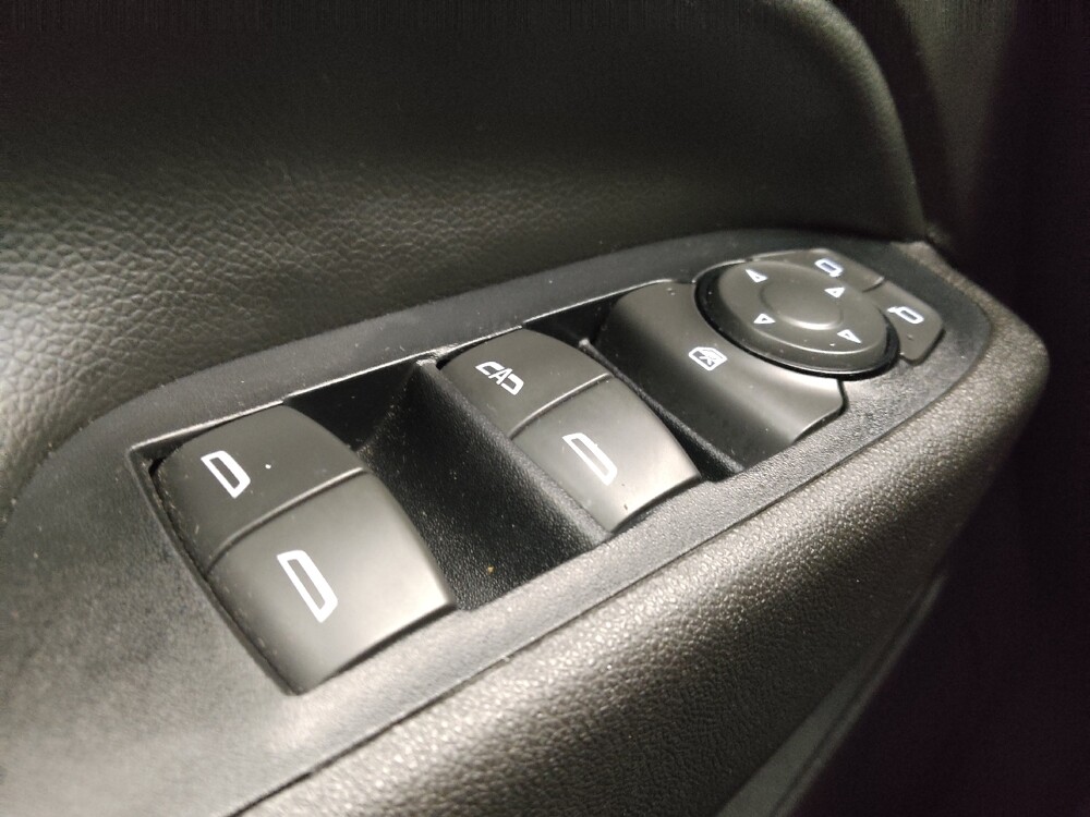 2018 Chevrolet Equinox in Indianapolis, IN 46219 - 18119549 27