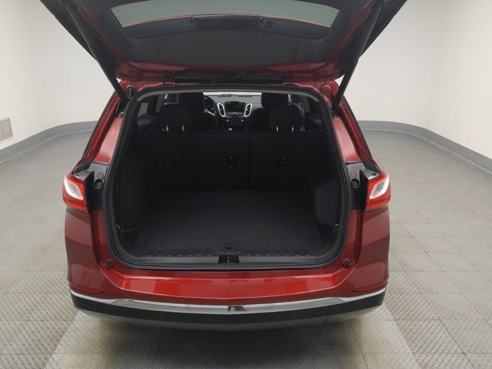 2018 Chevrolet Equinox in Indianapolis, IN 46219 - 18119549 29