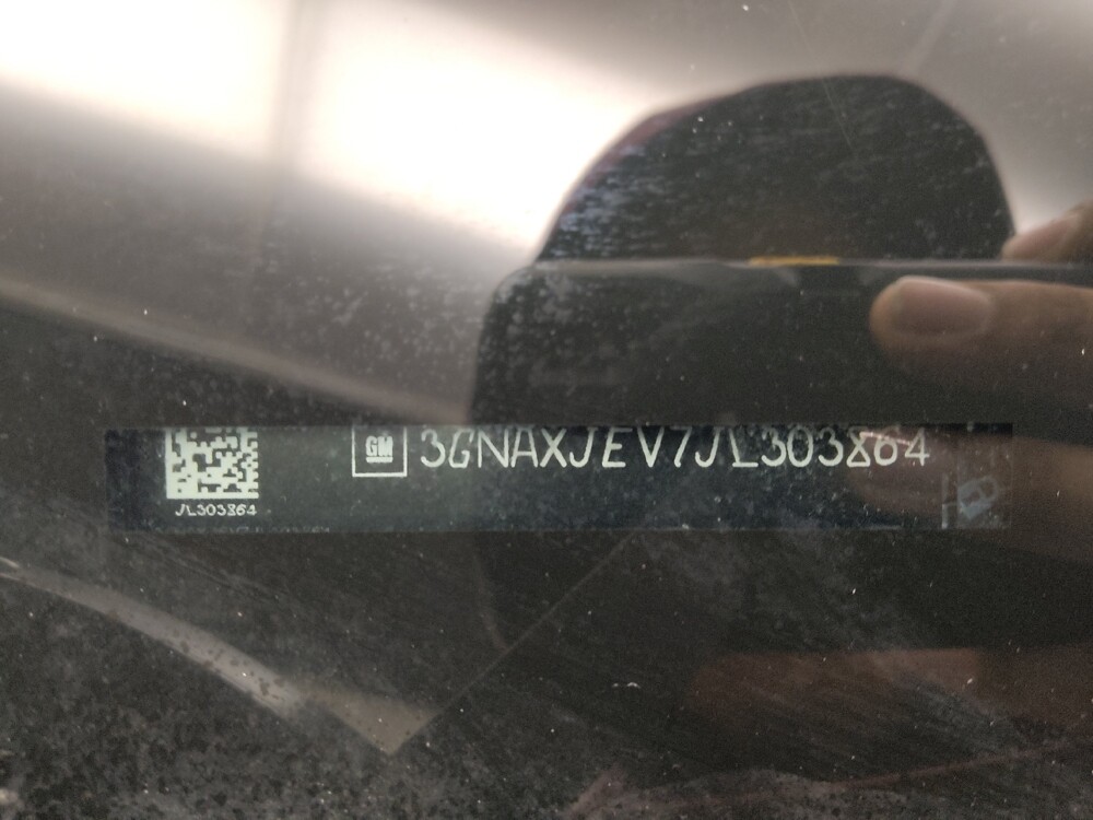 2018 Chevrolet Equinox in Indianapolis, IN 46219 - 18119549 33