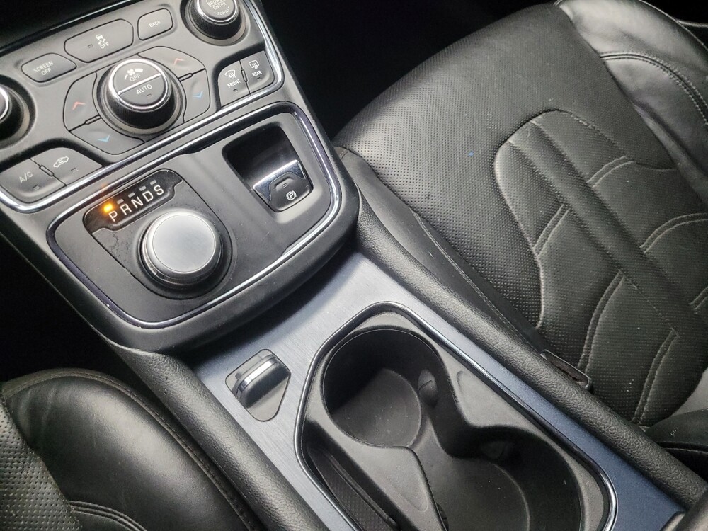 2015 Chrysler 200 in Mishawaka, IN 46545 - 18119552 26