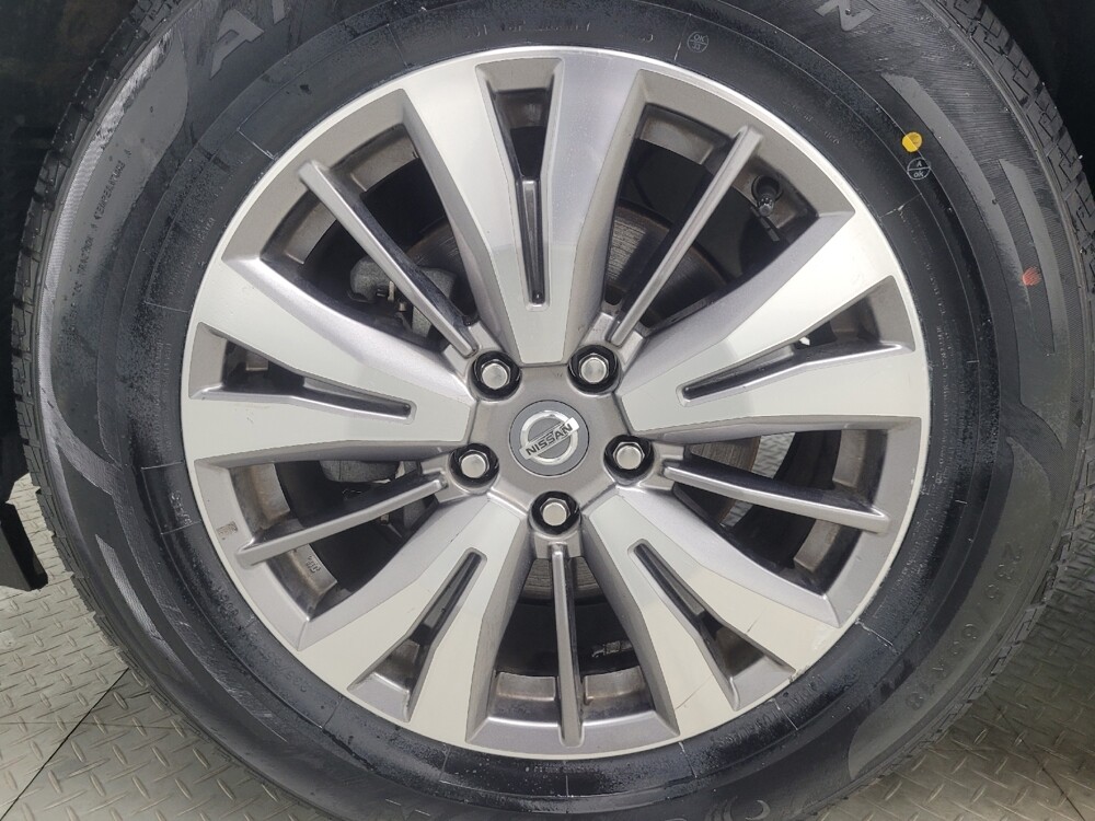 2020 Nissan Pathfinder in Indianapolis, IN 46222 - 18119554 31