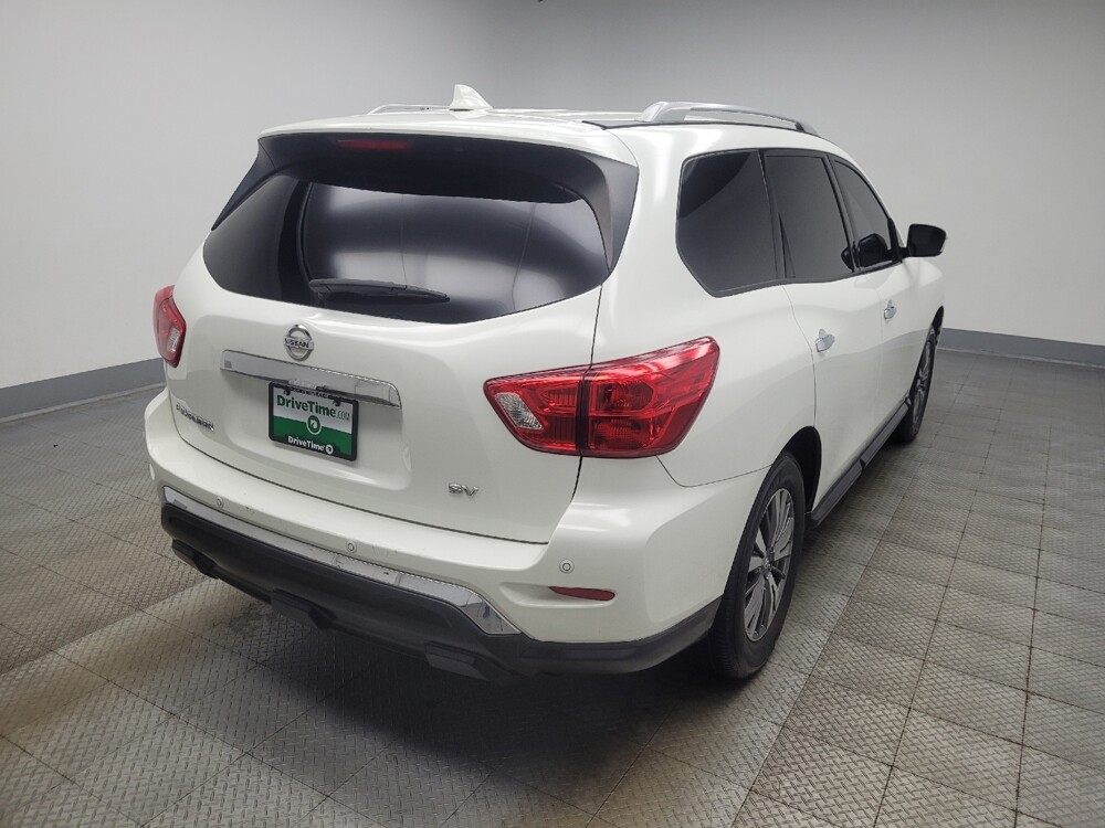 2020 Nissan Pathfinder in Indianapolis, IN 46222 - 18119554 9