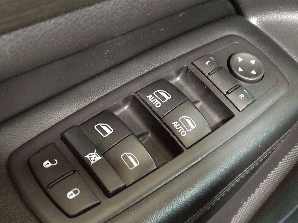 2017 Jeep Grand Cherokee in Tulsa, OK 74145 - 18119557 27