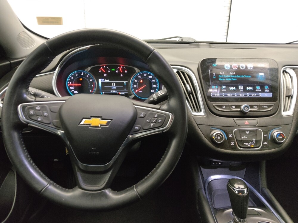 2018 Chevrolet Malibu in Knoxville, TN 37923 - 18119562 22