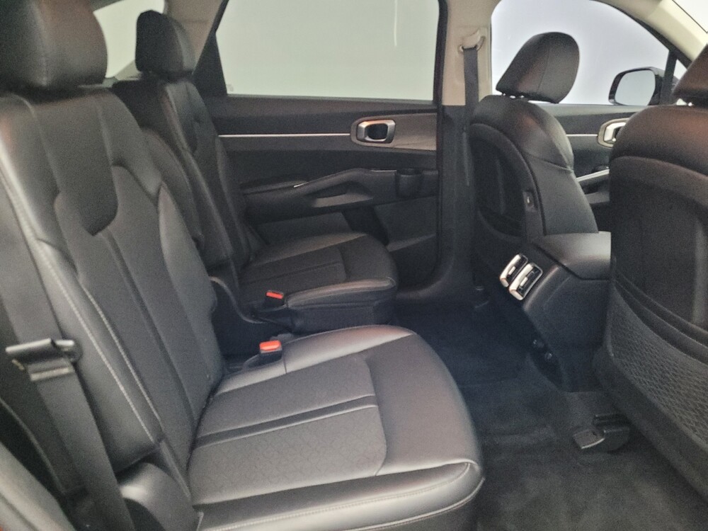 2022 Kia Sorento in Pensacola, FL 32505 - 18119576 19