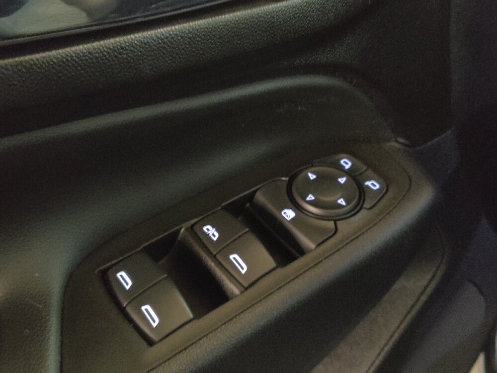 2021 Chevrolet Equinox in Plano, TX 75074 - 18119583 27