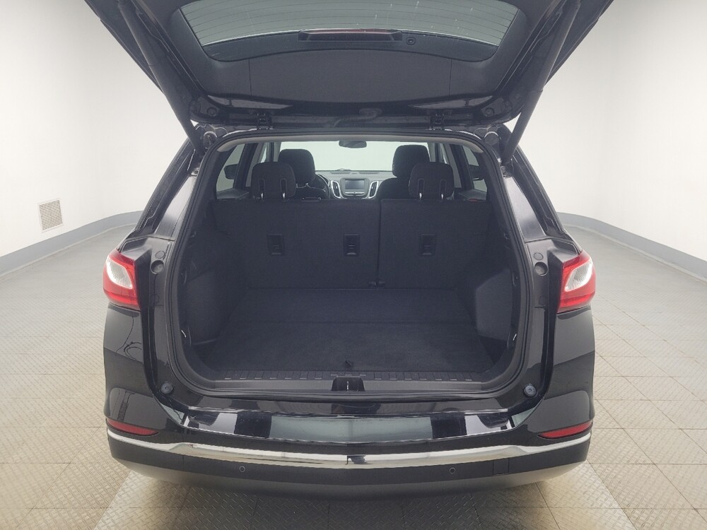 2018 Chevrolet Equinox in Mishawaka, IN 46545 - 18119592 29