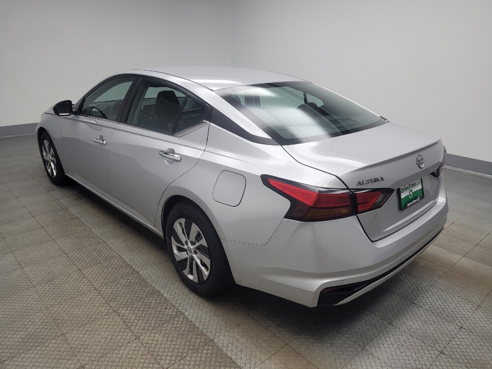 2023 Nissan Altima in Indianapolis, IN 46222 - 18119594 3