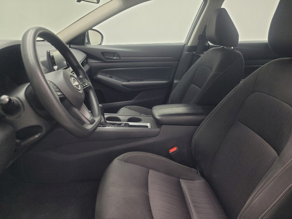 2023 Nissan Altima in Indianapolis, IN 46222 - 18119594 17