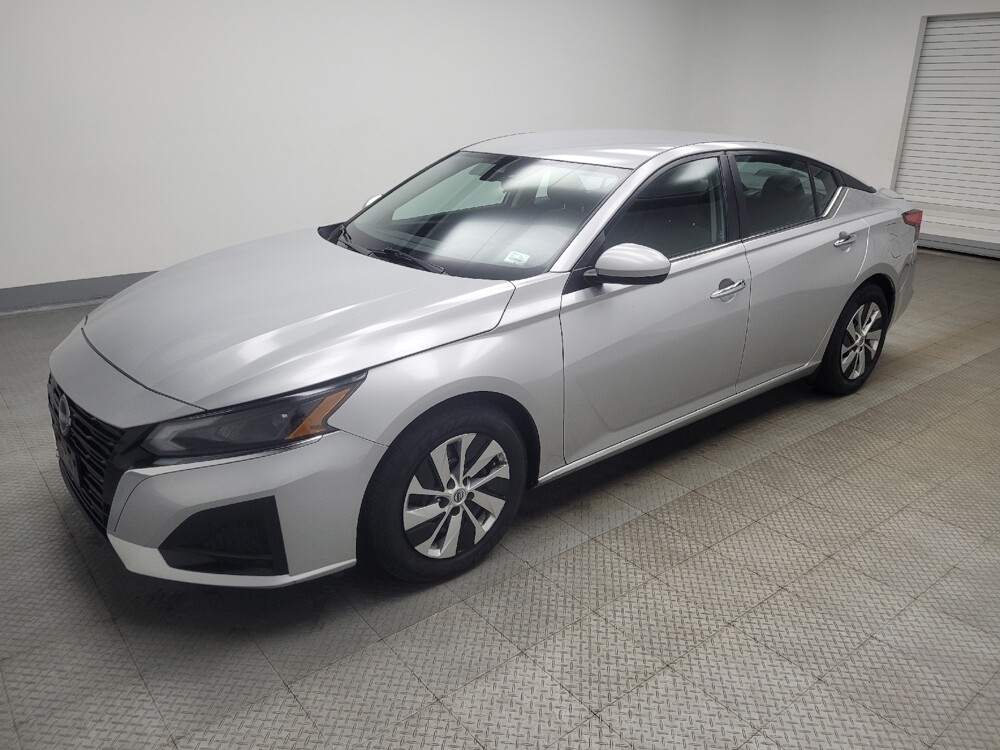 2023 Nissan Altima in Indianapolis, IN 46222 - 18119594 2