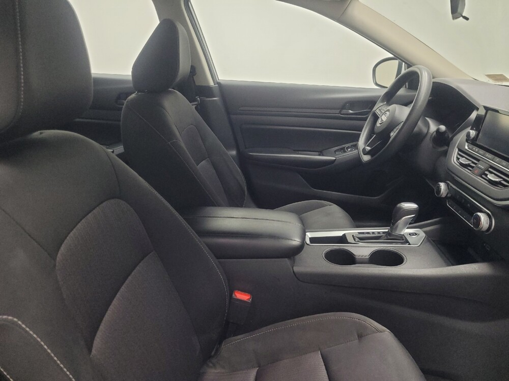2023 Nissan Altima in Indianapolis, IN 46222 - 18119594 21