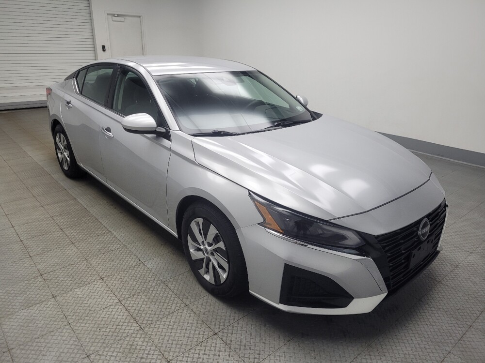 2023 Nissan Altima in Indianapolis, IN 46222 - 18119594 11