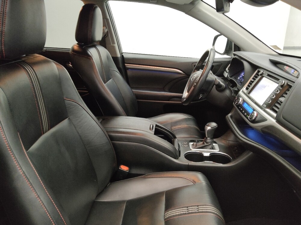 2019 Toyota Highlander in Phoenix, AZ 85022 - 18119600 21