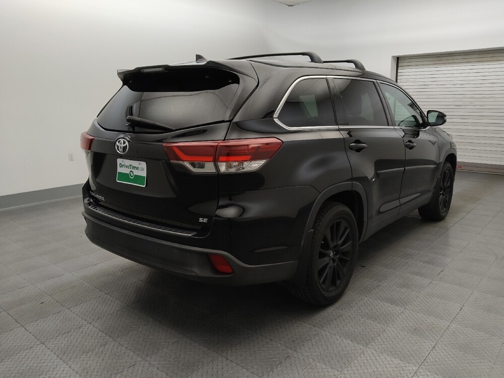 2019 Toyota Highlander in Phoenix, AZ 85022 - 18119600 9