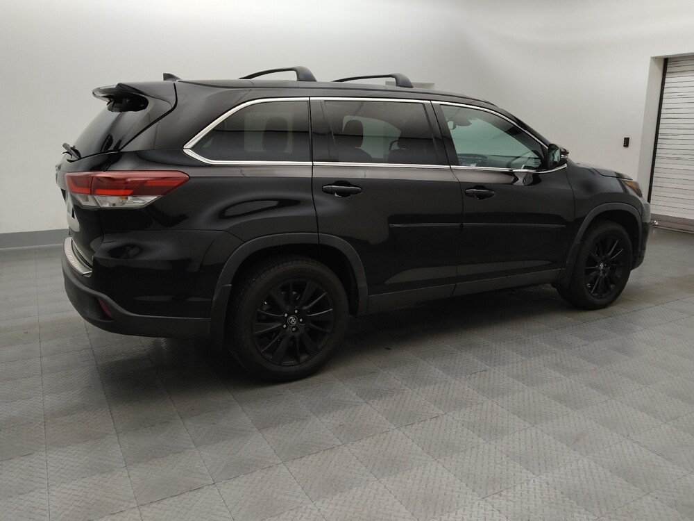 2019 Toyota Highlander in Phoenix, AZ 85022 - 18119600 10