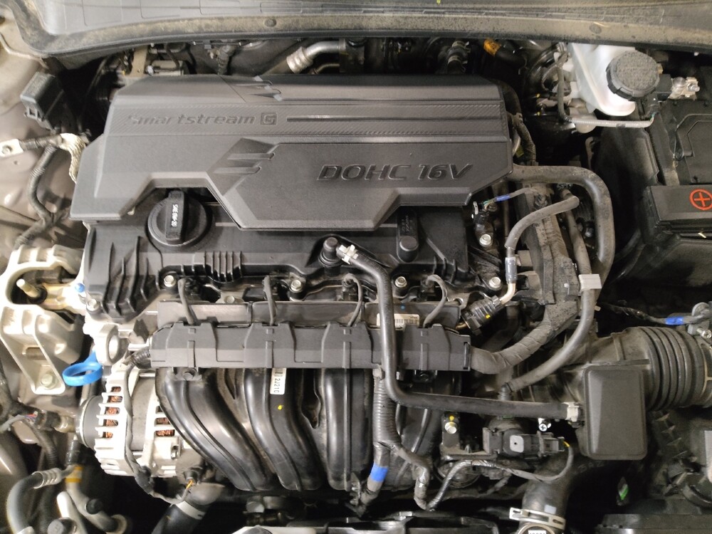 2025 Hyundai Elantra in Tulsa, OK 74145 - 18119614 30