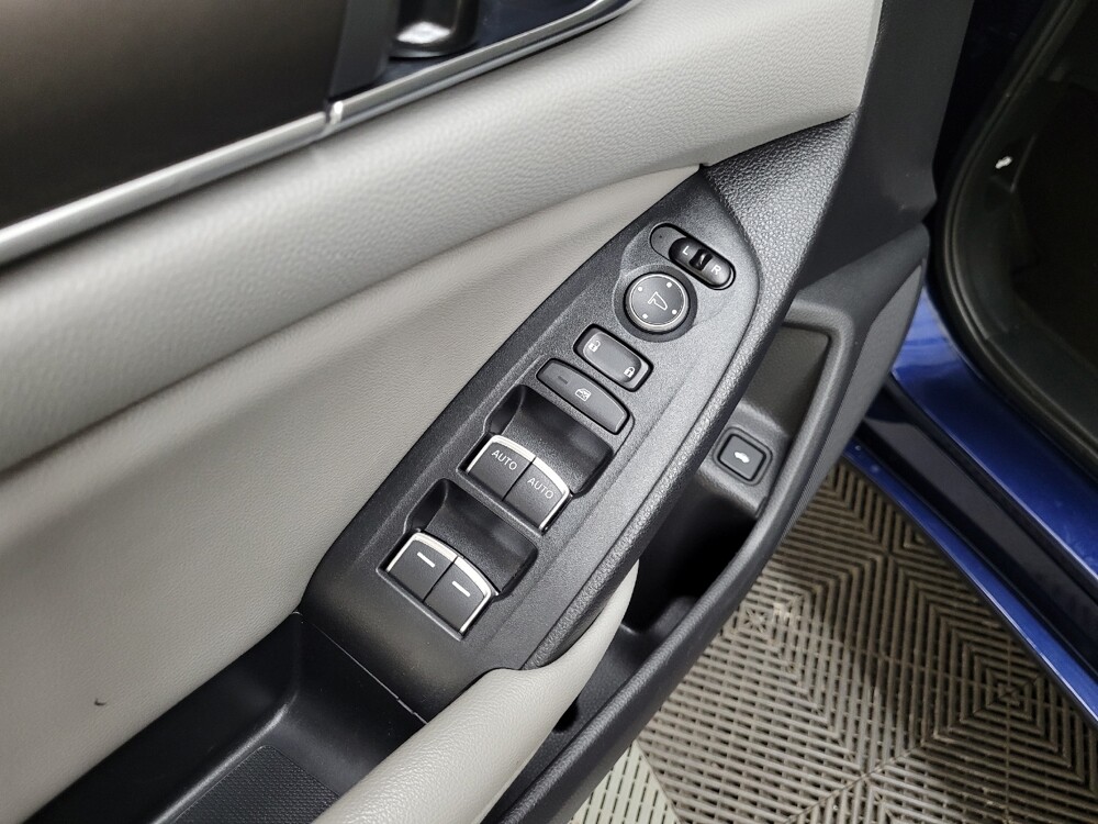 2020 Honda Accord in Allentown, PA 18103 - 18119617 27