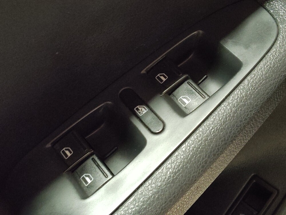 2014 Volkswagen Jetta in Jacksonville, FL 32210 - 18119635 27