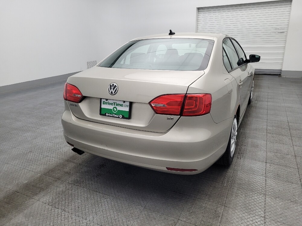 2014 Volkswagen Jetta in Jacksonville, FL 32210 - 18119635 7