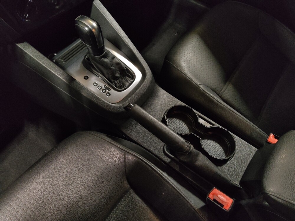 2014 Volkswagen Jetta in Jacksonville, FL 32210 - 18119635 26