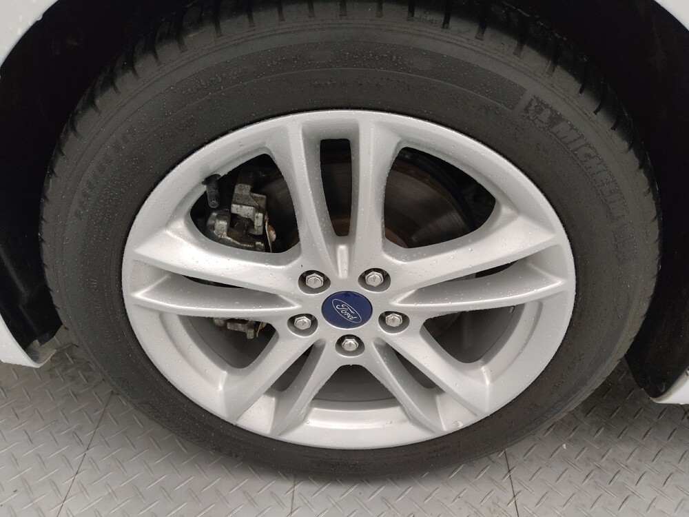 2018 Ford Fusion in Greenville, SC 29607 - 18119640 31