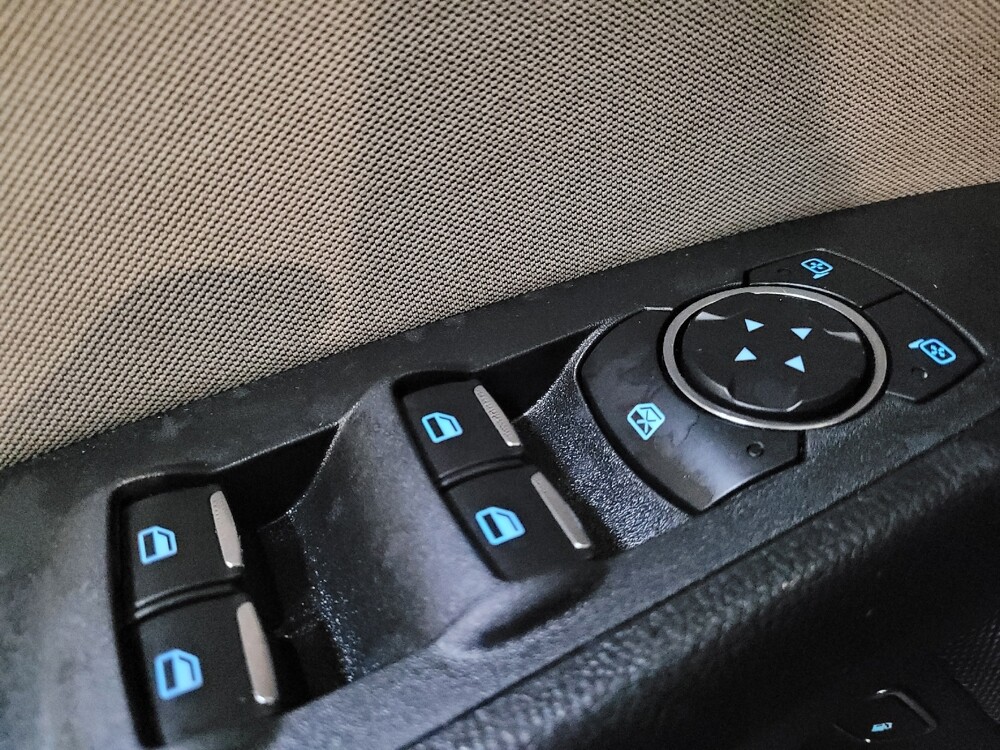 2018 Ford Fusion in Greenville, SC 29607 - 18119640 27