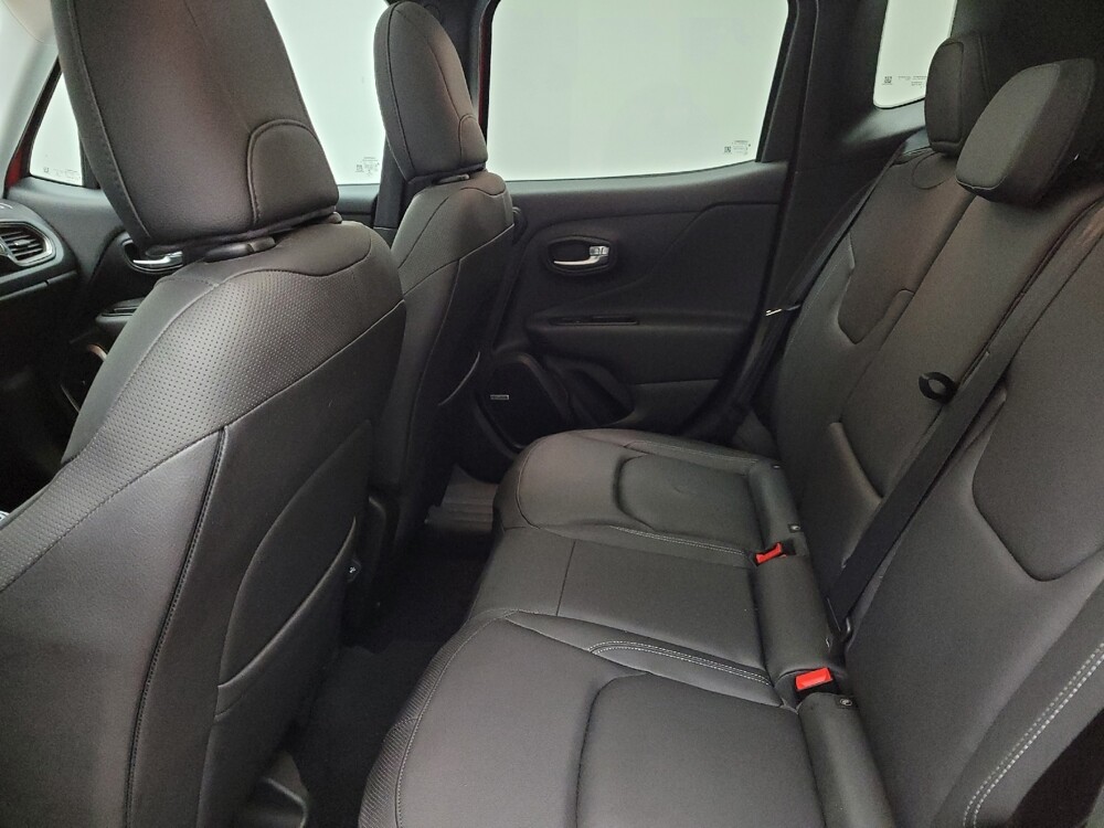 2021 Jeep Renegade in Eastpointe, MI 48021 - 18119653 18