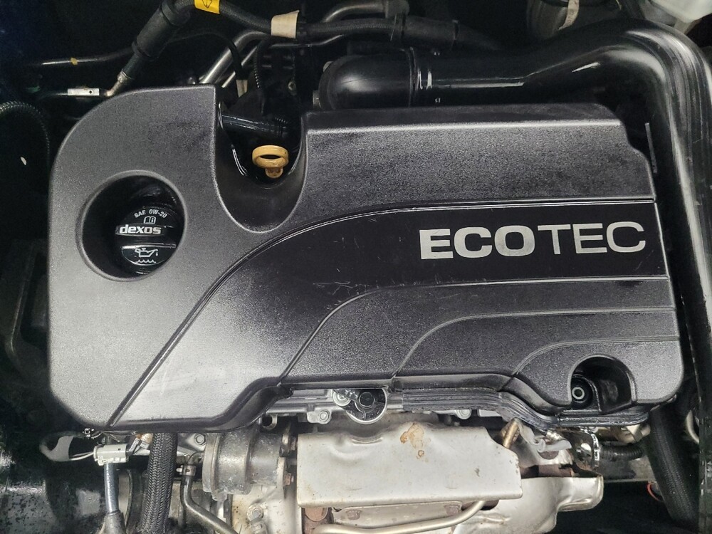 2019 Chevrolet Equinox in Mishawaka, IN 46545 - 18119659 30