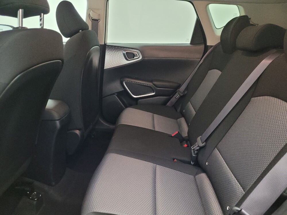 2025 Kia Soul in Phoenix, AZ 85015 - 18119677 18